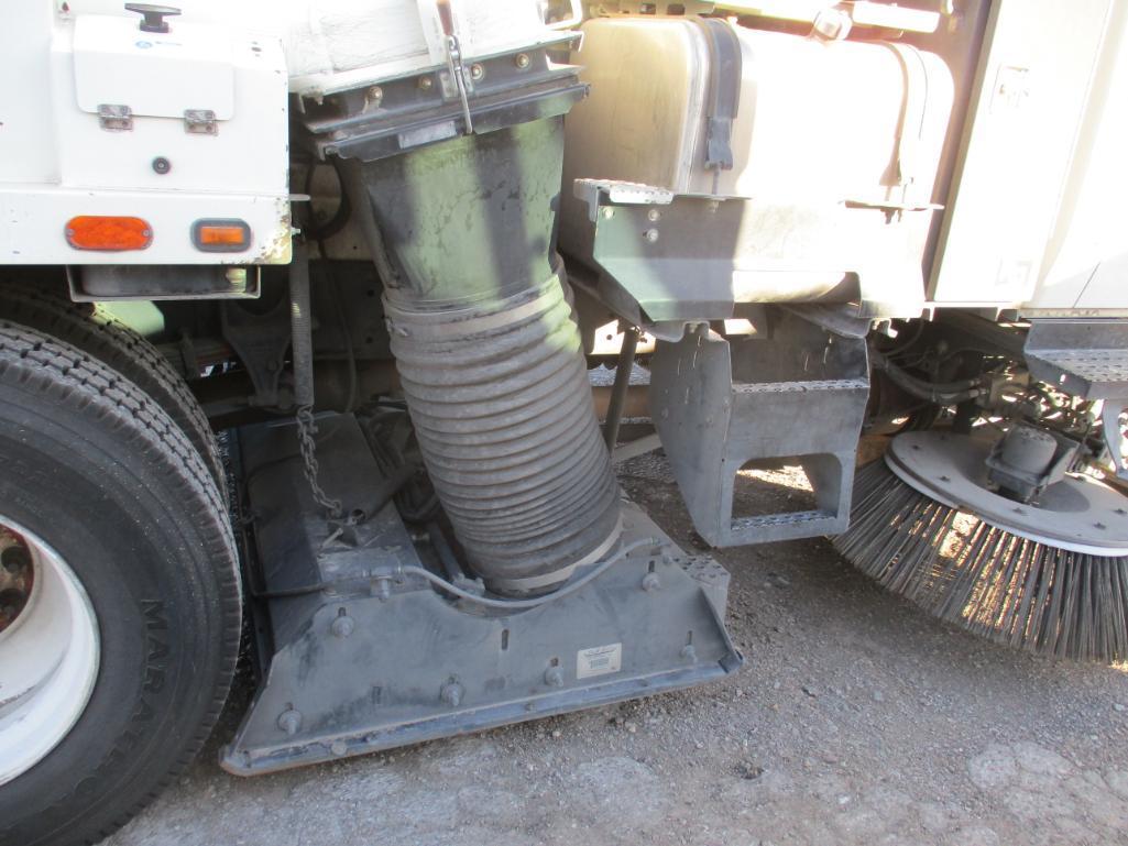 2018 Intl/Tymco 600 Air Sweeper