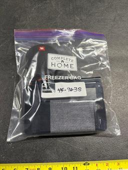 Taxable Tablet / GPS / Speaker and Charger