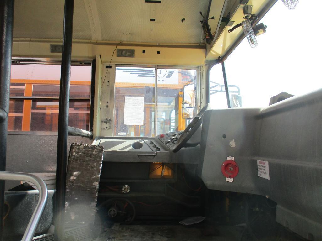 2005 IC PB10500 Bus