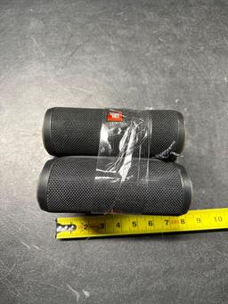 4 JBL PORTABLE WIRELESS SPEAKERS