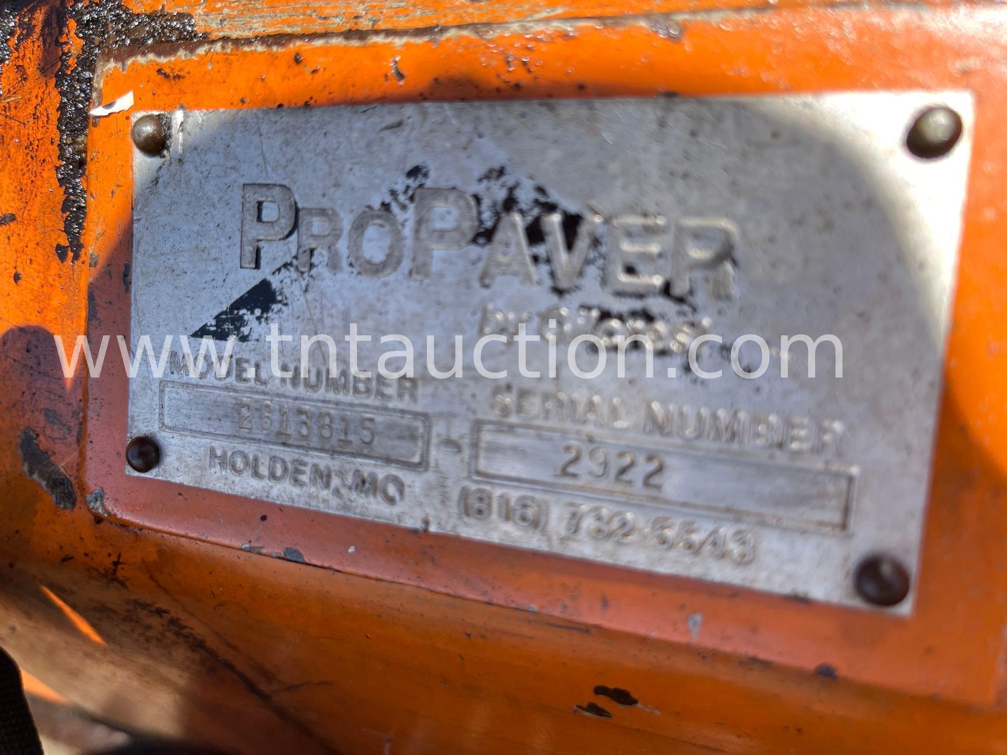 Gilcrest Bomag 813RD Paver