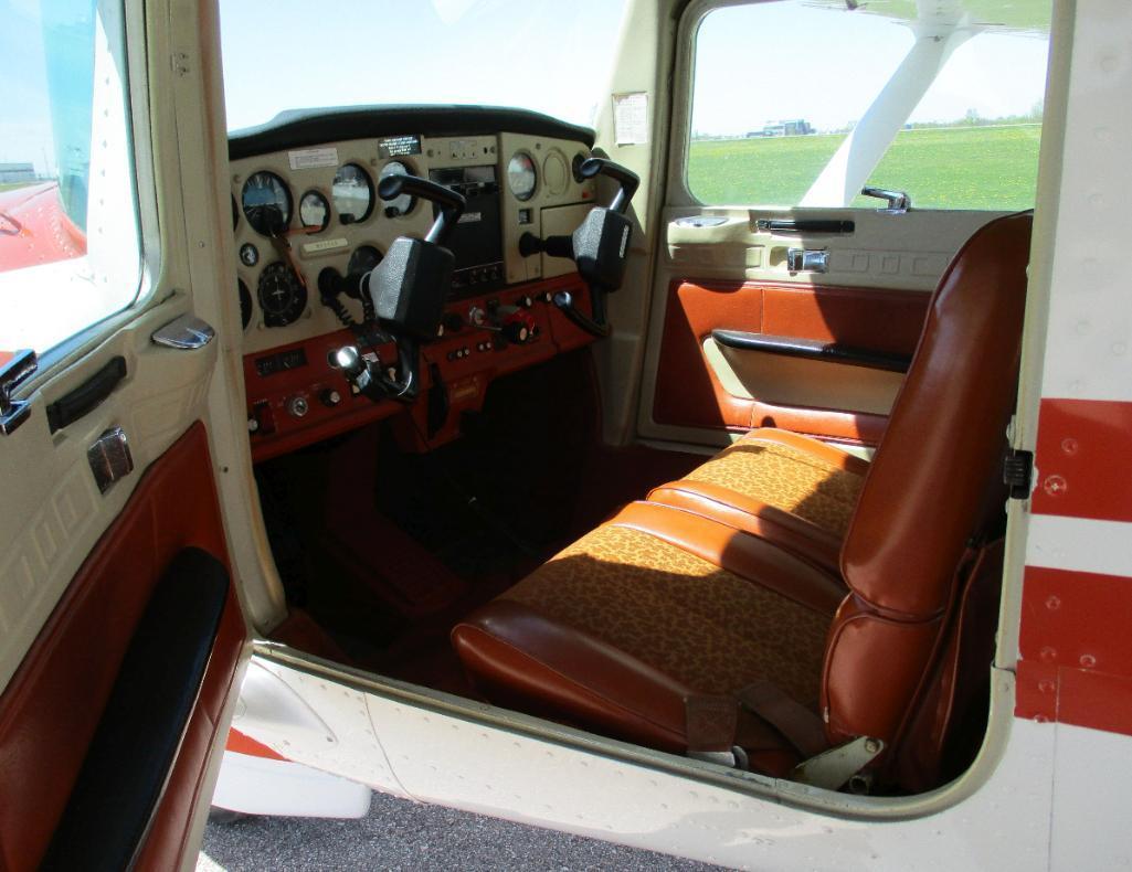 At auction is a 1978 Cessna 152 II, Registration No. N68302, Engine Lycoming Series (4 Cycle), 115