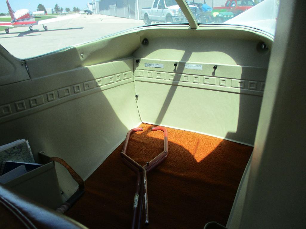 At auction is a 1978 Cessna 152 II, Registration No. N68302, Engine Lycoming Series (4 Cycle), 115