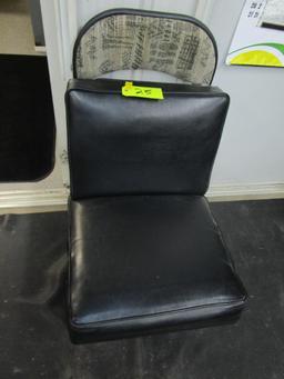 2-Chairs