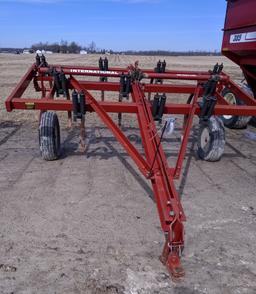CASE IH 55, 10 SHANK CHISEL