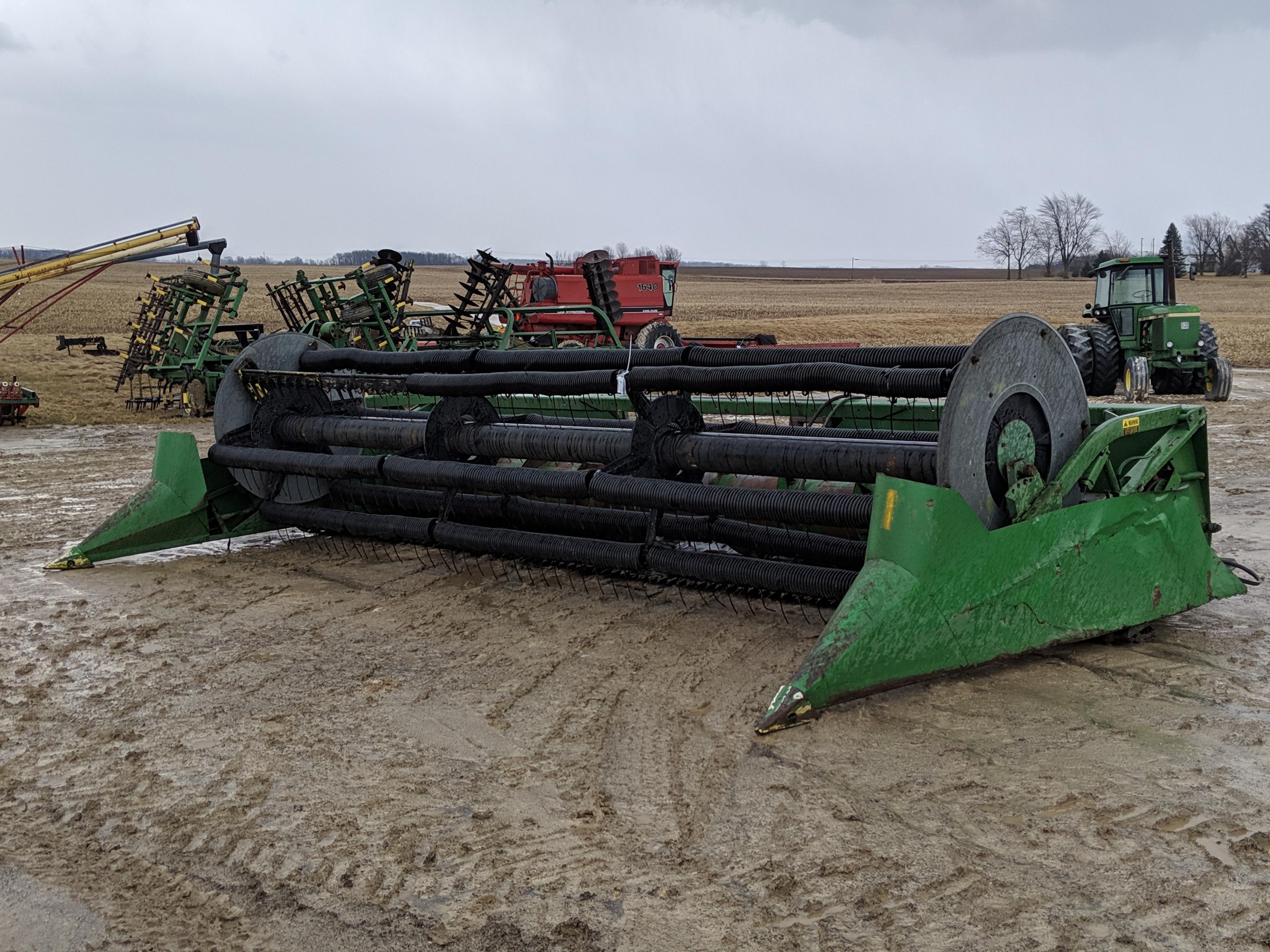 JD 220 GRAIN HEAD