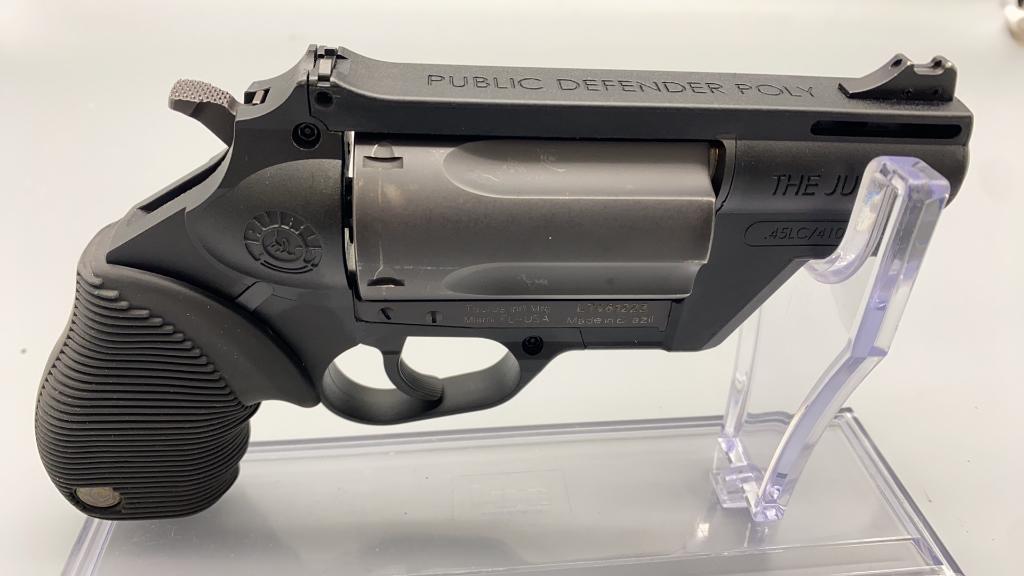 Taurus, Judge, 45/410cal, Revolver w/ Soft Case