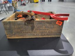 Vintage Western Cartridge Co Crate, Clays and Hand Throwers; Very nice lot, comes with a Western Car