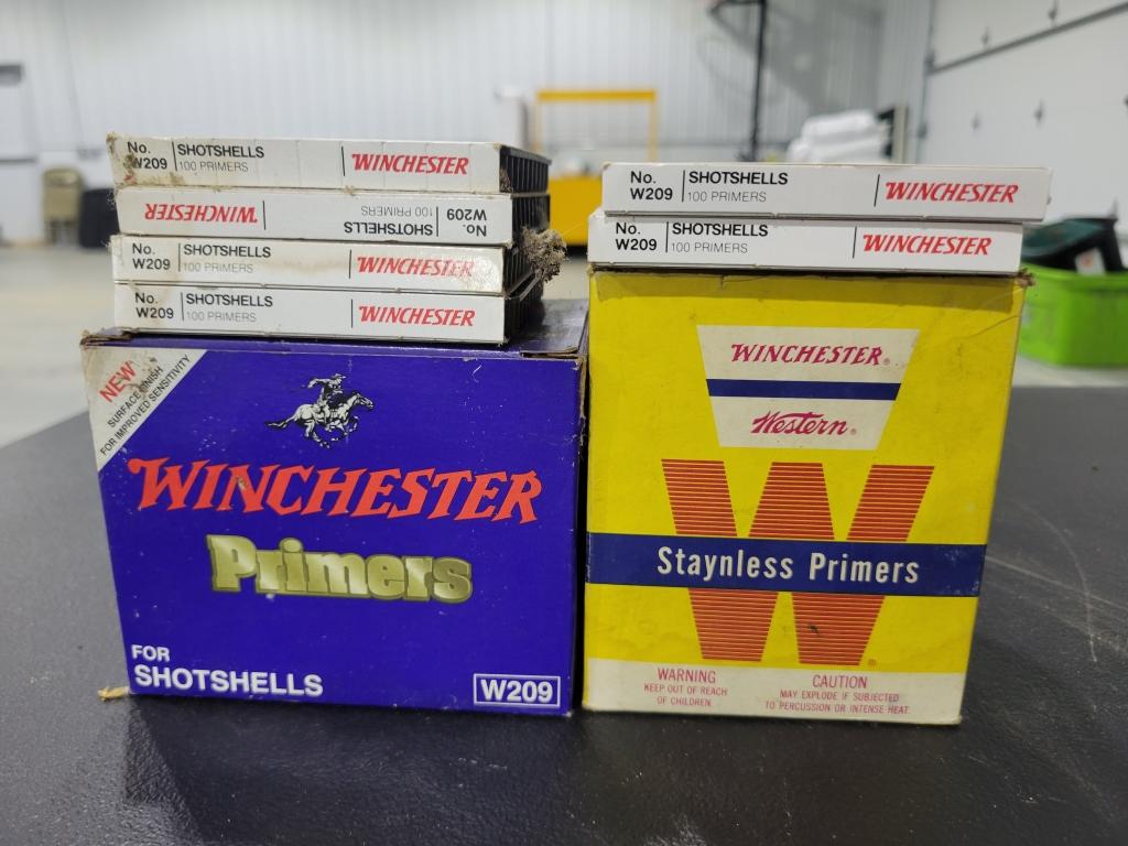 Shot Shell Primers This lot features shot shell primers, all Winchester brand, total of 2600 primers