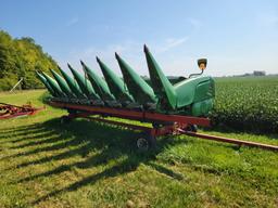 John Deere 608C Corn Head