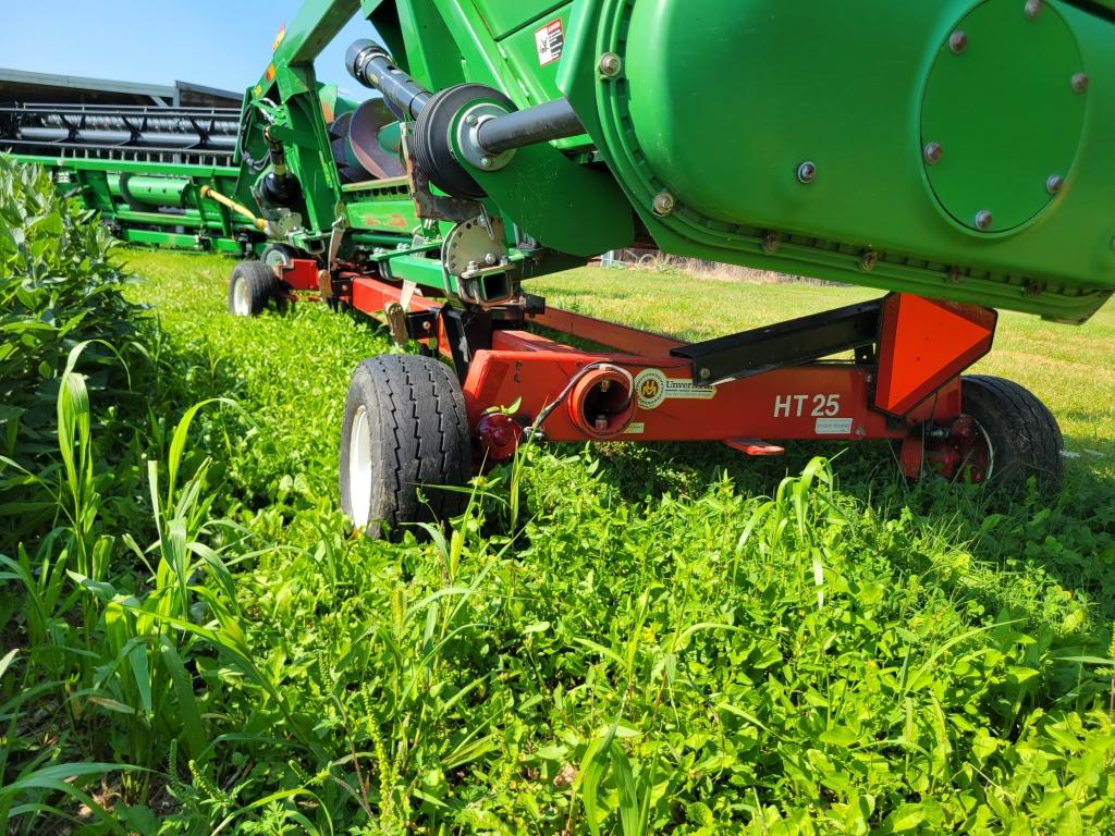 John Deere 608C Corn Head