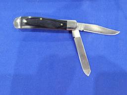Browning Pocket Knife Double blade browning pocket knife, comes with storage case, good condition.