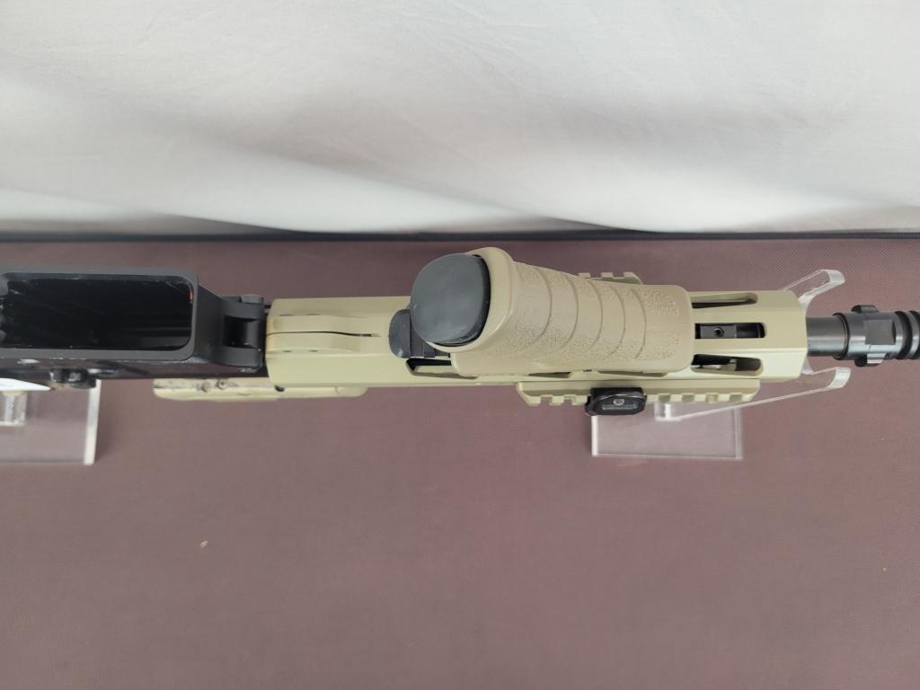 Ruger AR556 Rifle Ruger model AR556 rifle, chambered in 5.56, comes with very nice case, scope, and