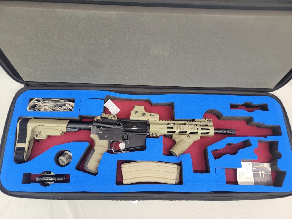 Ruger AR556 Rifle Ruger model AR556 rifle, chambered in 5.56, comes with very nice case, scope, and