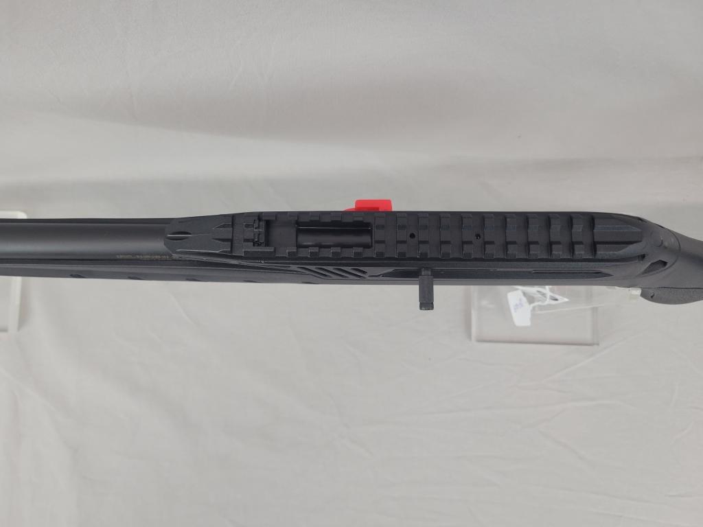 Derya TM22 Rifle Derya TM 22 rifle, .22 LR, poly stock, blued barrel, semi-auto, comes with one maga