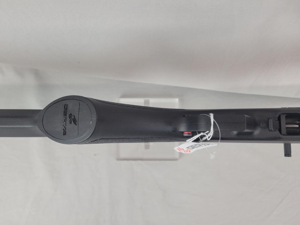 Derya TM22 Rifle Derya TM 22 rifle, .22 LR, poly stock, blued barrel, semi-auto, comes with one maga
