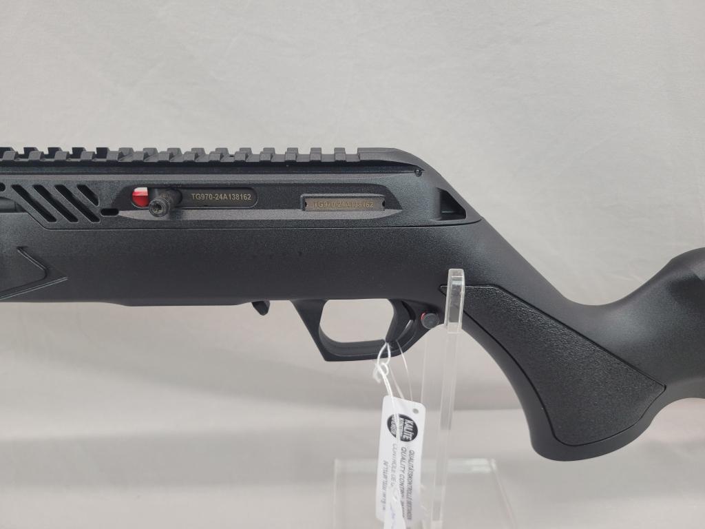 Derya TM22 Rifle Derya TM 22 rifle, .22 LR, poly stock, blued barrel, semi-auto, comes with one maga