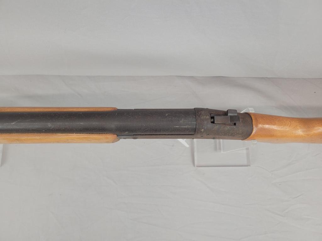 H&R Topper Shotgun H&R Topper single shot shotgun, chambered in 12 ga, wooden stock and blued barrel