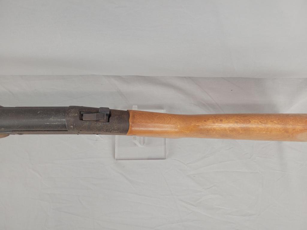 H&R Topper Shotgun H&R Topper single shot shotgun, chambered in 12 ga, wooden stock and blued barrel
