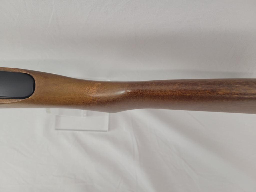 Marlin Model 60 Semi-Auto Rifle Marlin model 60 semi-auto rifle, .22LR, blued barrel and wooden stoc