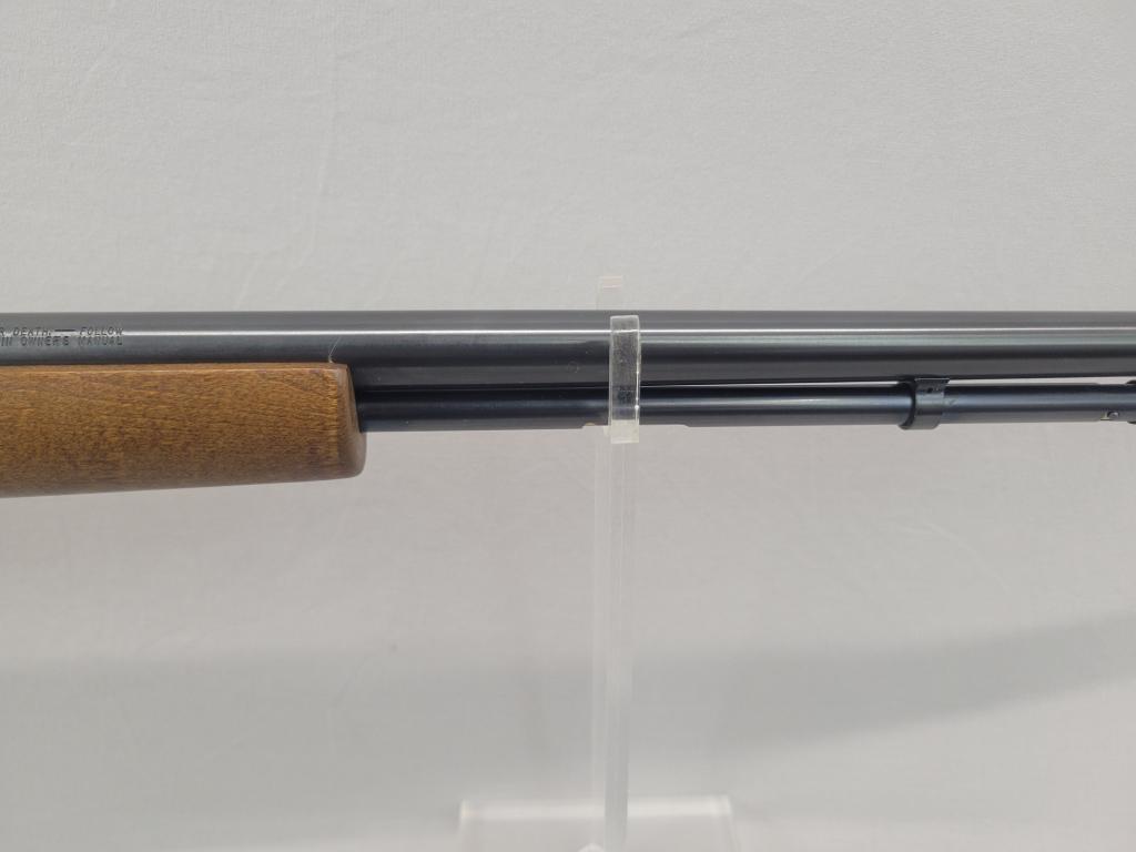Marlin Model 60 Semi-Auto Rifle Marlin model 60 semi-auto rifle, .22LR, blued barrel and wooden stoc