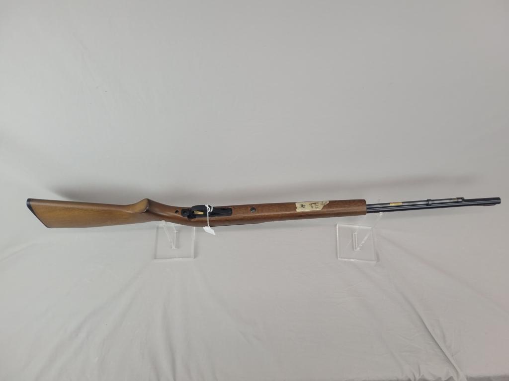 Marlin Model 60 Semi-Auto Rifle Marlin model 60 semi-auto rifle, .22LR, blued barrel and wooden stoc