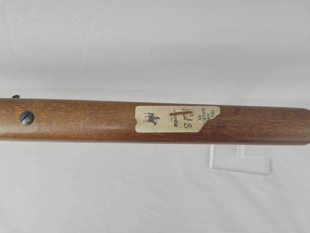 Marlin Model 60 Semi-Auto Rifle Marlin model 60 semi-auto rifle, .22LR, blued barrel and wooden stoc