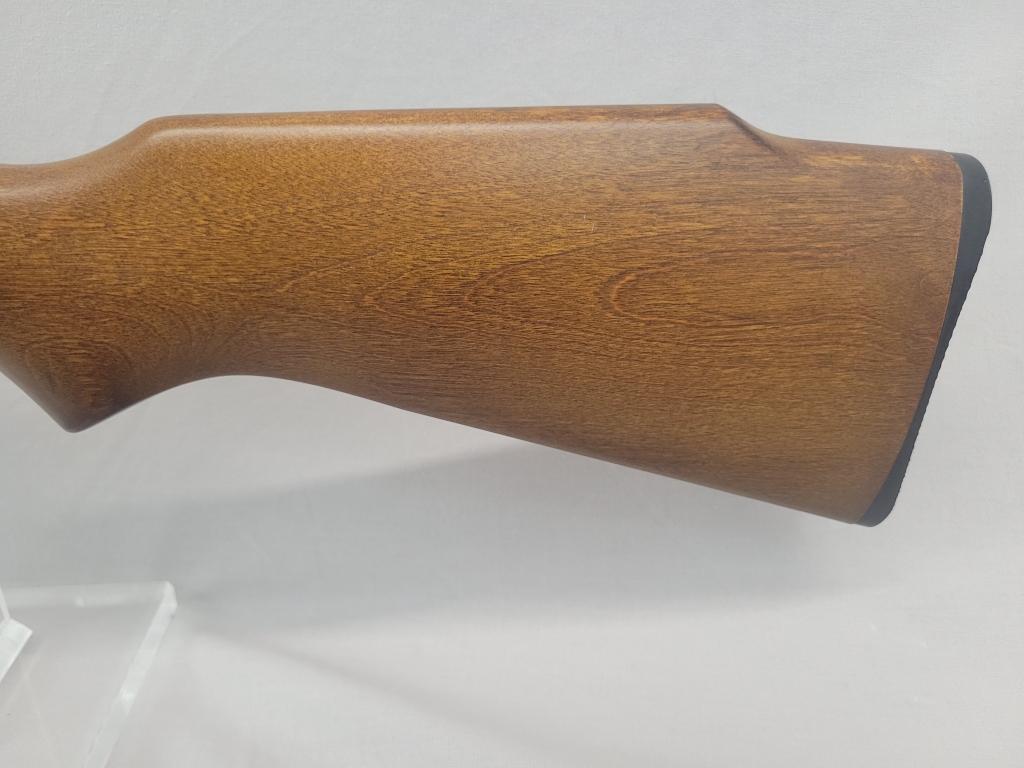 Marlin Model 60 Semi-Auto Rifle Marlin model 60 semi-auto rifle, .22LR, blued barrel and wooden stoc