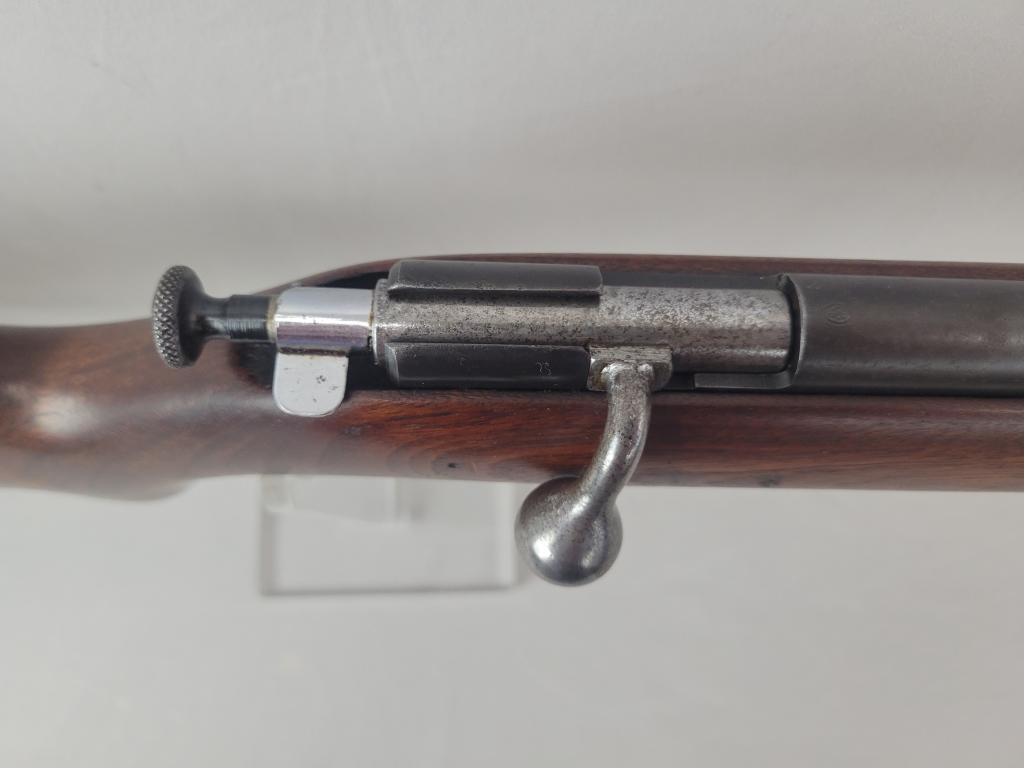 Winchester Model 67A Rifle Winchester 67A rifle, single shot .22 LR, bolt action type rifle. Looks t
