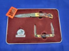 Winchester Double Knife Set Winchester brand double knife set, good condition, appear to be stag han