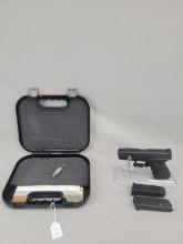 Glock 19 Pistol Glock 19 pistol, chambered in 9mm, very nice condition. Looks to be in new condition