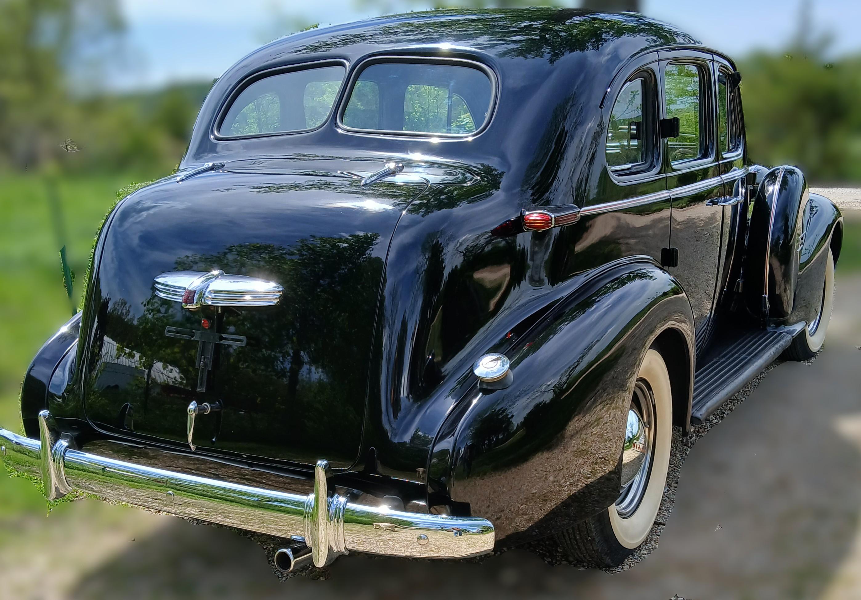 1937 Oldsmobile