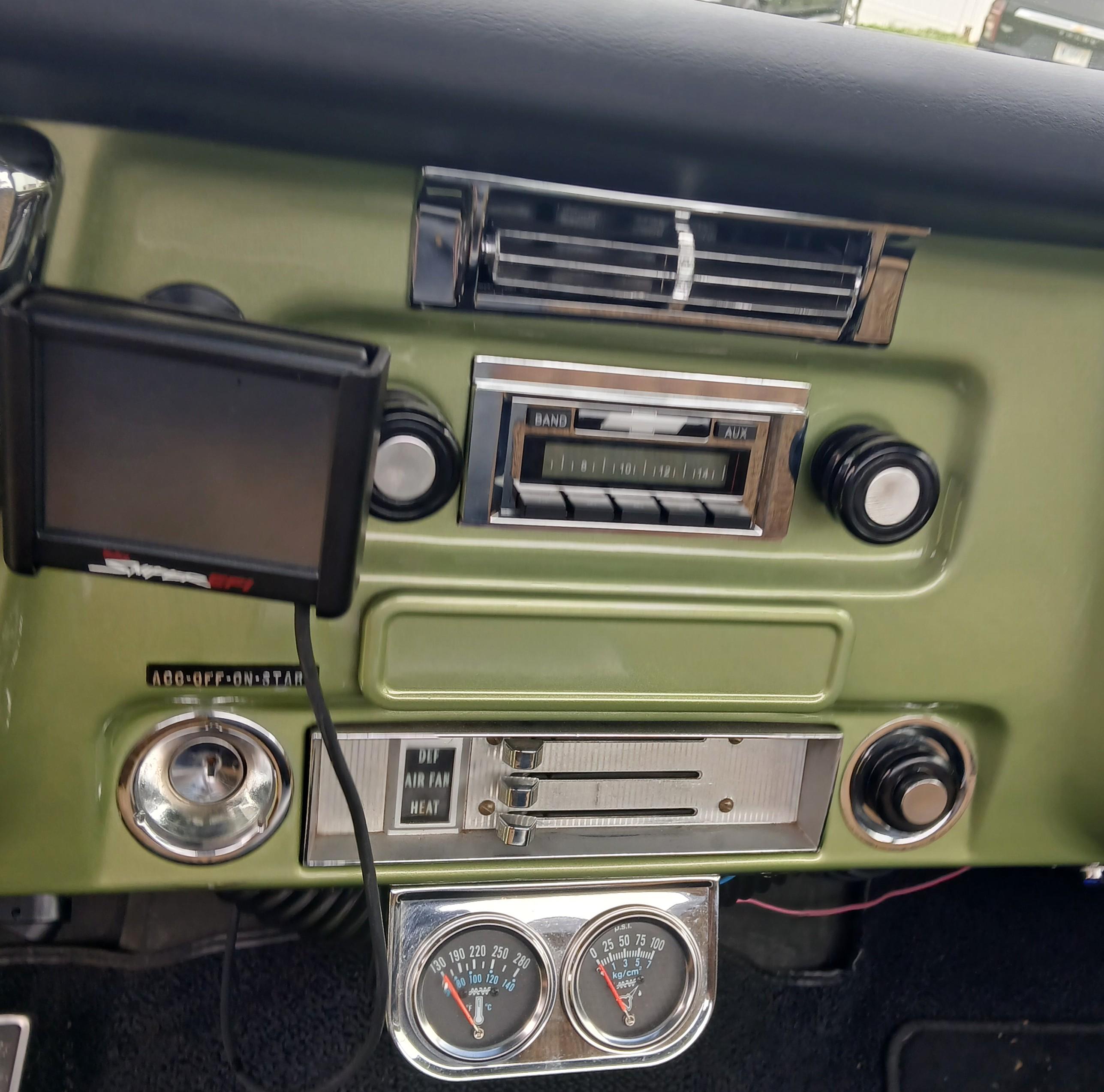 1971 Chevrolet C10 Custom Cheyenne