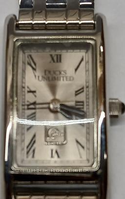 Duck Commander Women's Watch w/Box
