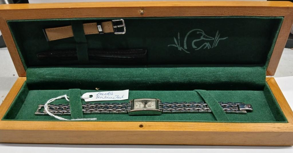 Duck Commander Women's Watch w/Box
