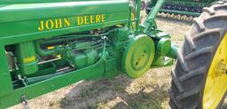 John Deere B - narrow front