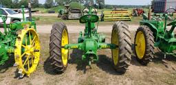 John Deere B - narrow front