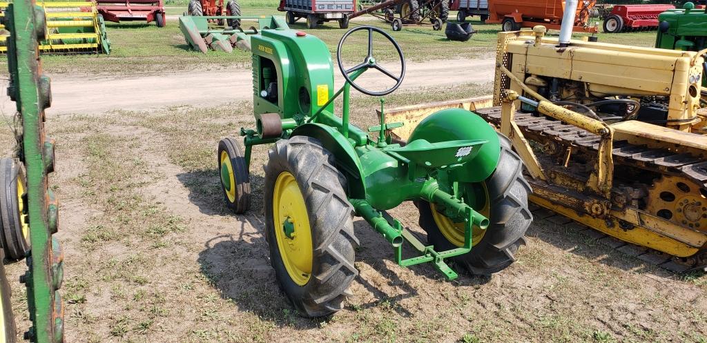 John Deere L