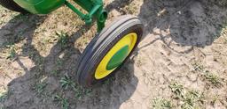 John Deere L