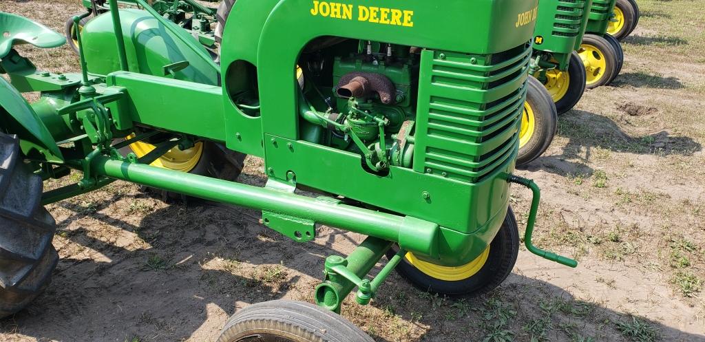 John Deere L