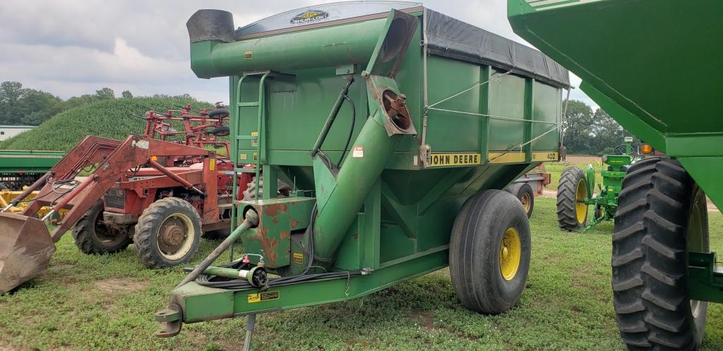 John Deere 400 grain cart Shur Lock tarp