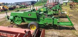 John Deere 327 square baler