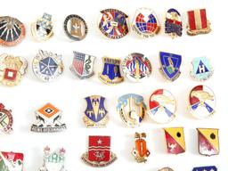 US ARMY DUI CREST INSIGNIA LARGE MIXED LOT