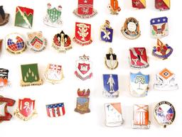 US ARMY DUI CREST INSIGNIA LARGE MIXED LOT