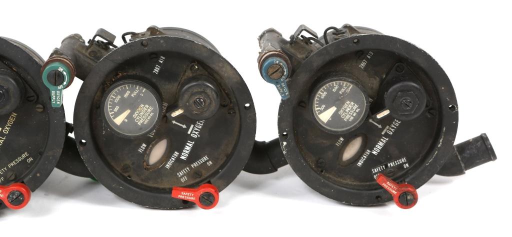 US NAVY PILOT OXYGEN MASK BENDIX REGULATOR LOT