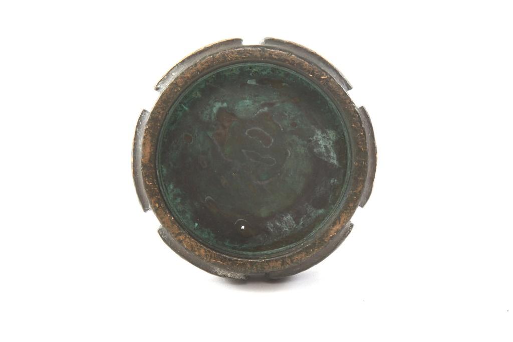 ANTIQUE AUTOMOBILE RADIATOR CAP FIGURE