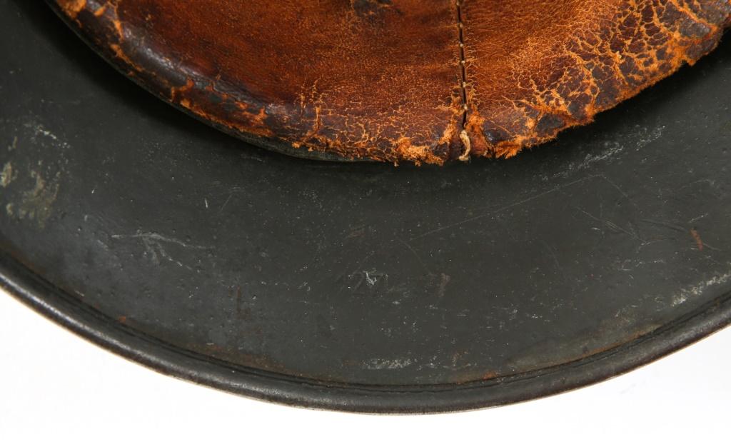 WWII GERMAN ARMY M40 SINGLE DECAL COMBAT HELMET