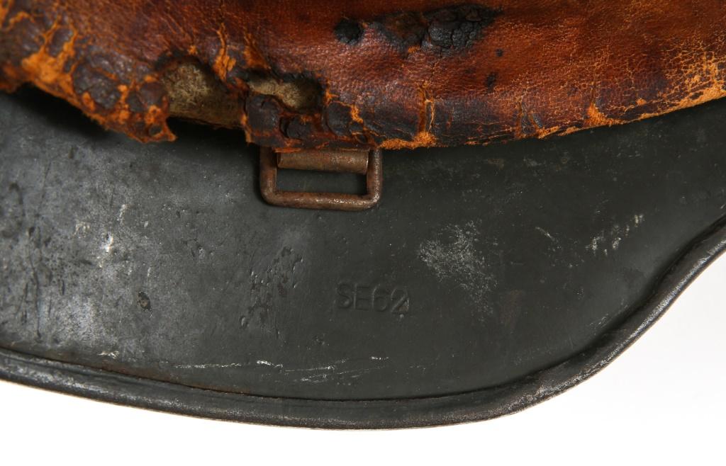 WWII GERMAN ARMY M40 SINGLE DECAL COMBAT HELMET