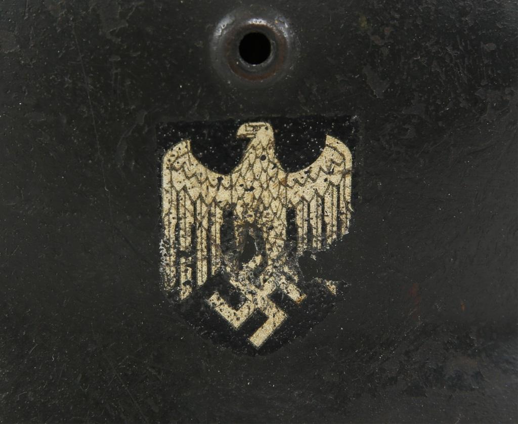 WWII GERMAN ARMY M40 SINGLE DECAL COMBAT HELMET