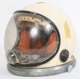 USAF ROCKET FUEL HANDLERS HELMET FOR REFCO SUIT
